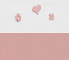 Апликация бело - розовая